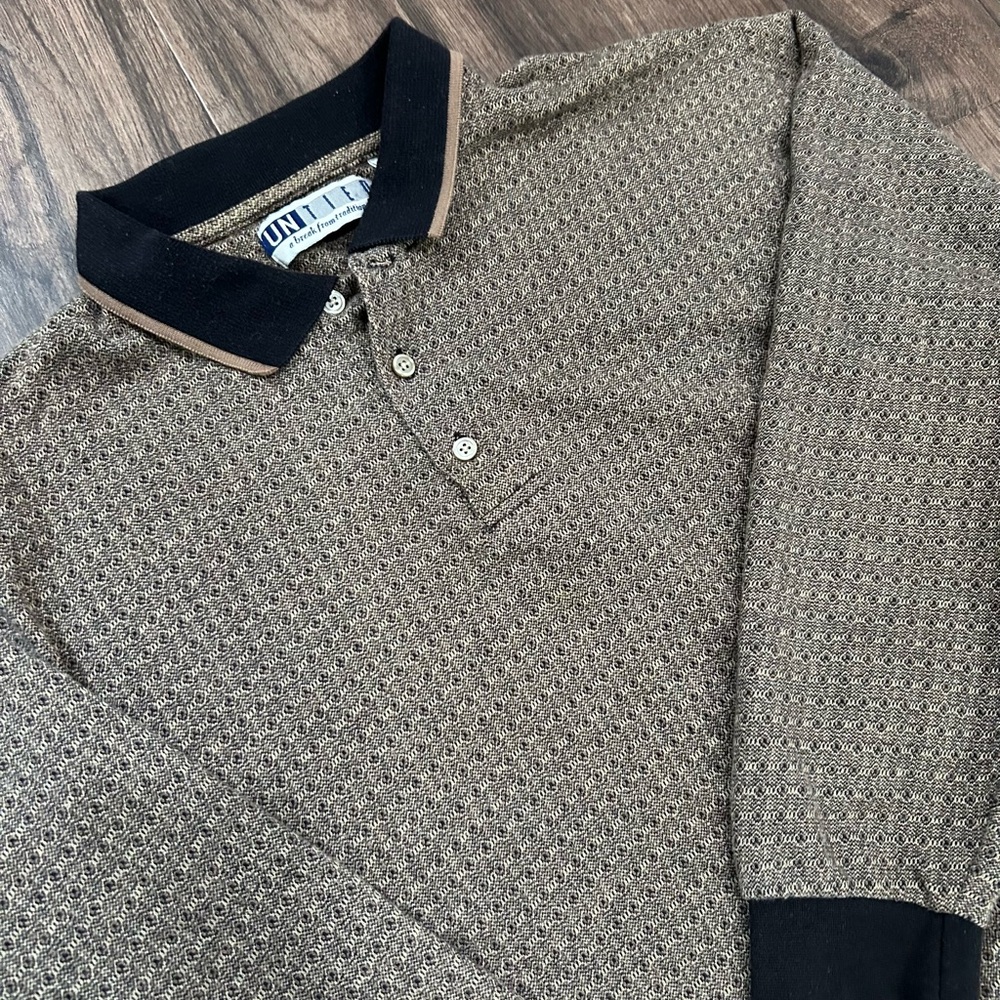 Vintage Men's Tan and Black Long Sleeve Polo Shirt
